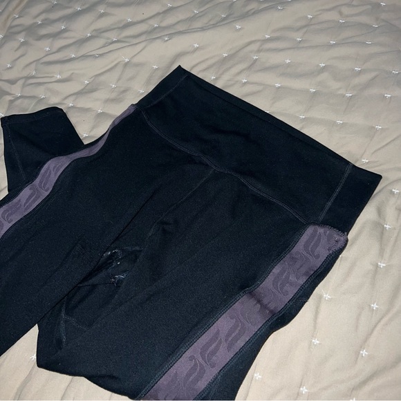 Fabletic 7/8th PowerHold Legging - Picture 4 of 7